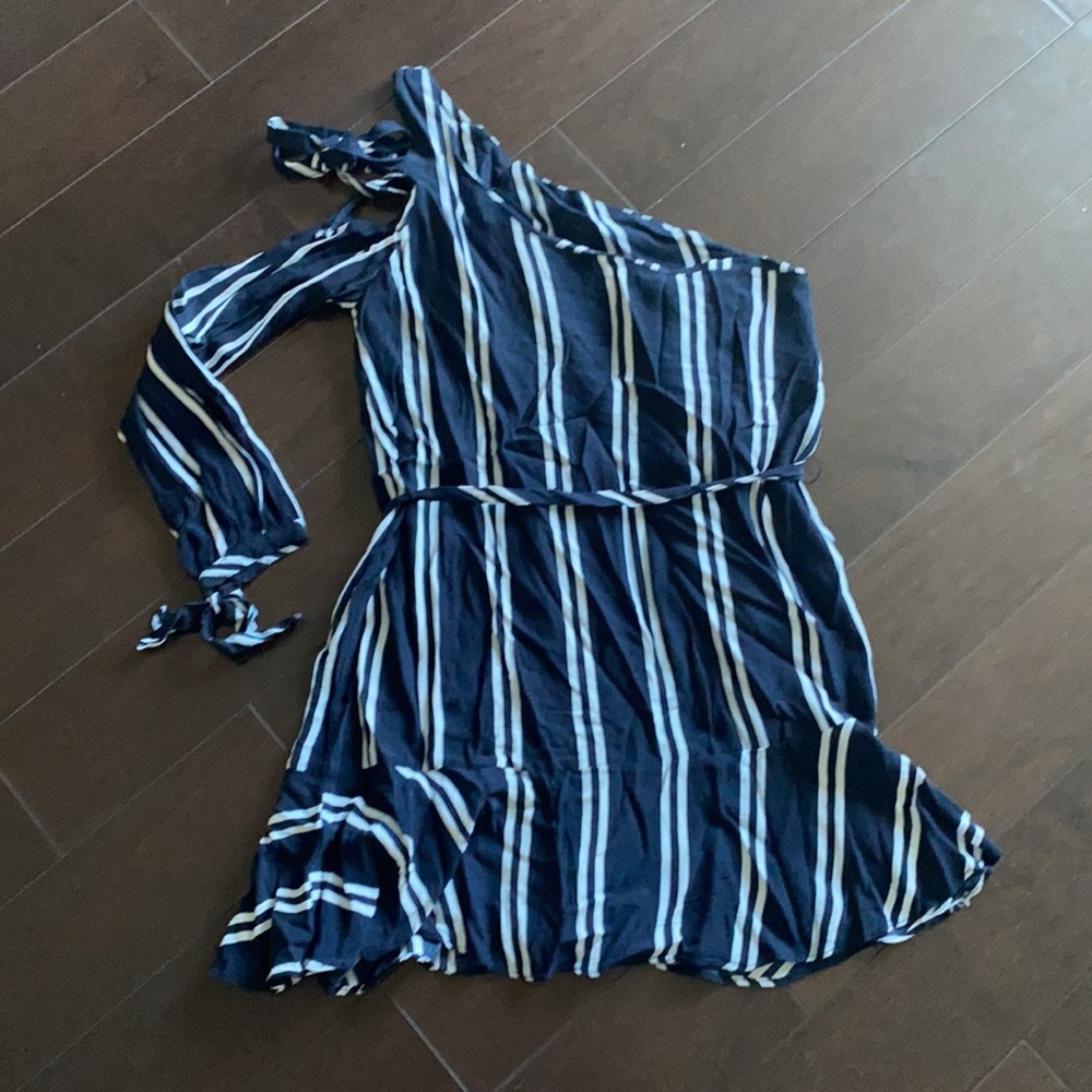 Navy and white stripped dress - Picture 6 of 7